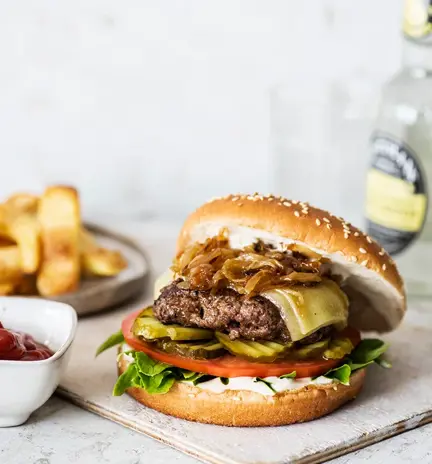 Perinteinen_juustoburger.webp
