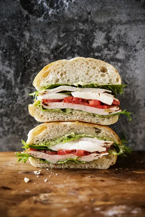 Kana-mozzarellasämpylät full.webp