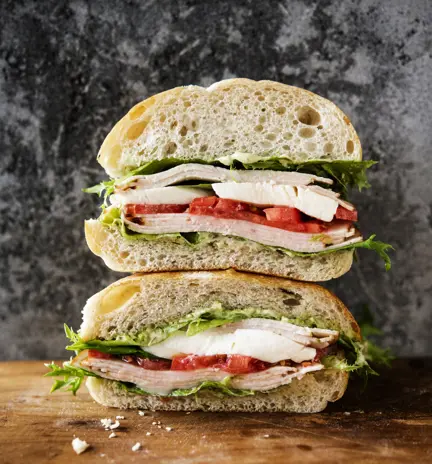 Kana-mozzarellasämpylät full.webp