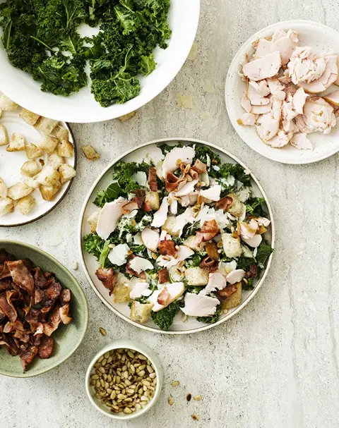 Talvinen-Caesarsalaatti.webp