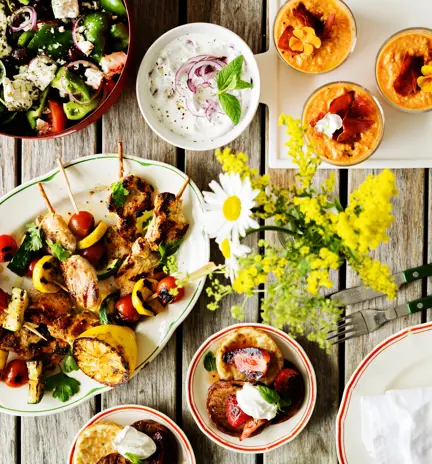 2024_04_kesämenu_yhdessä_002_1x1 (1).webp